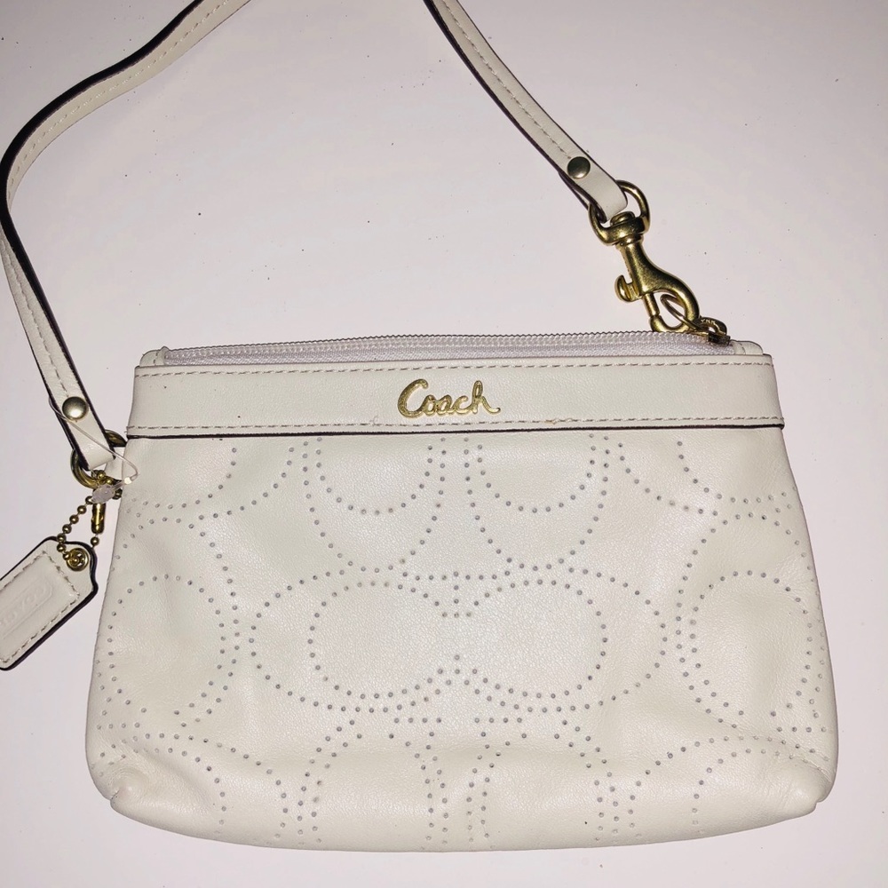 Coach Creme Wristlet